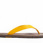 FLIPPY SEMELLE MARRON ET LANIÈRE JAUNE