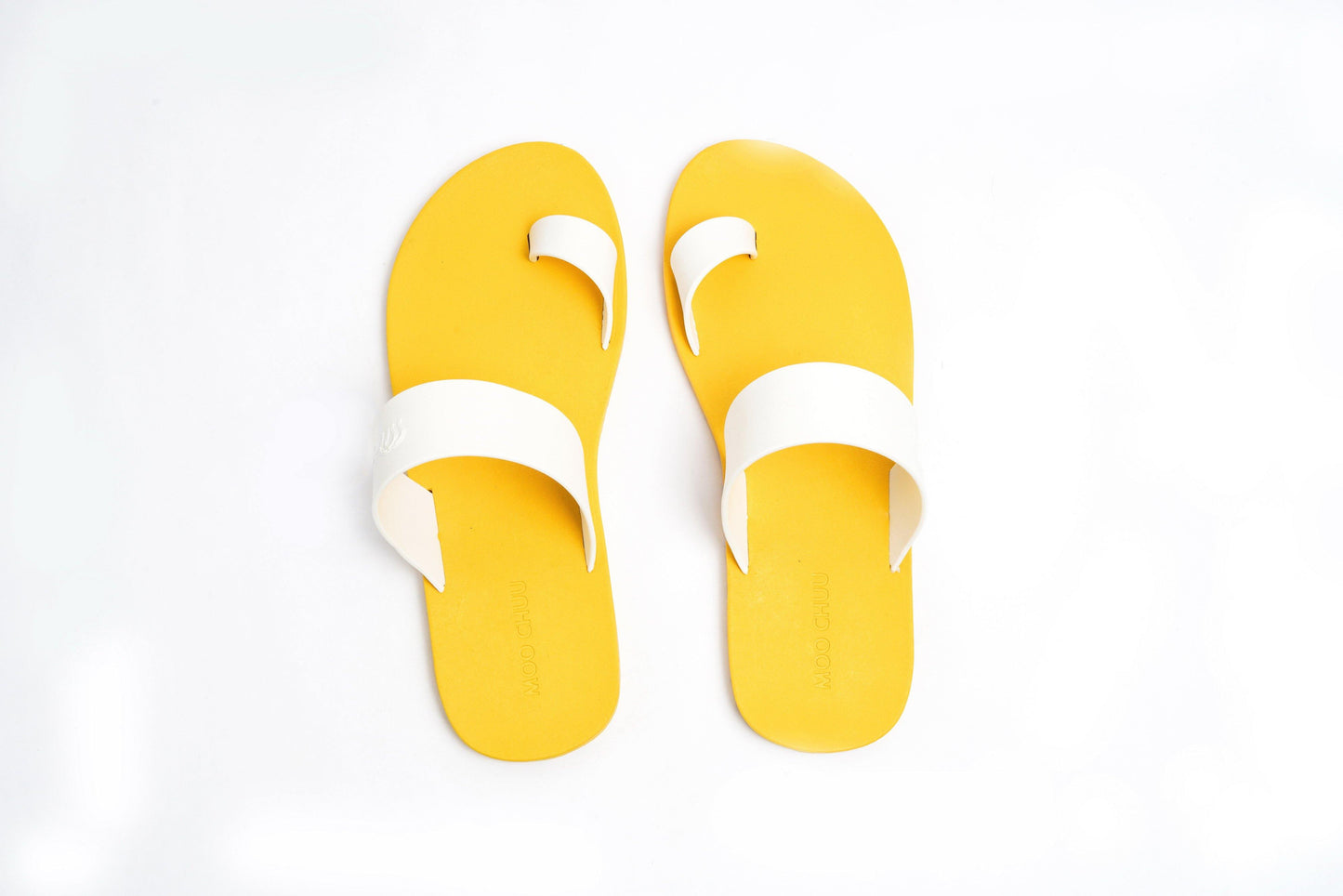 PORT THUMB SEMELLE JAUNE ET LANIÈRE BLANCHE