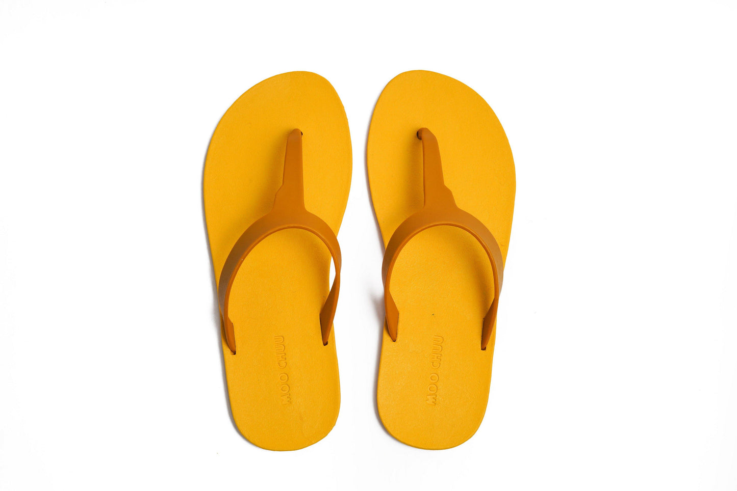 THONGS SEMELLE JAUNE ET LANIÈRE CARAMEL