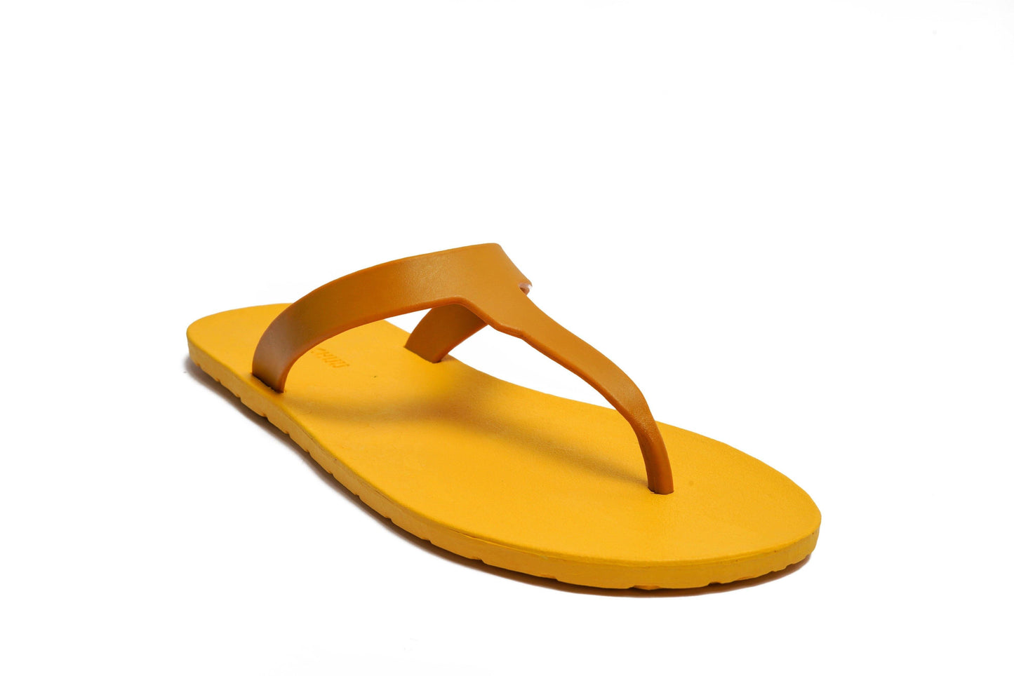 THONGS SEMELLE JAUNE ET LANIÈRE CARAMEL