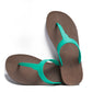 THONGS SEMELLE MARRON ET LANIÈRE VERTE