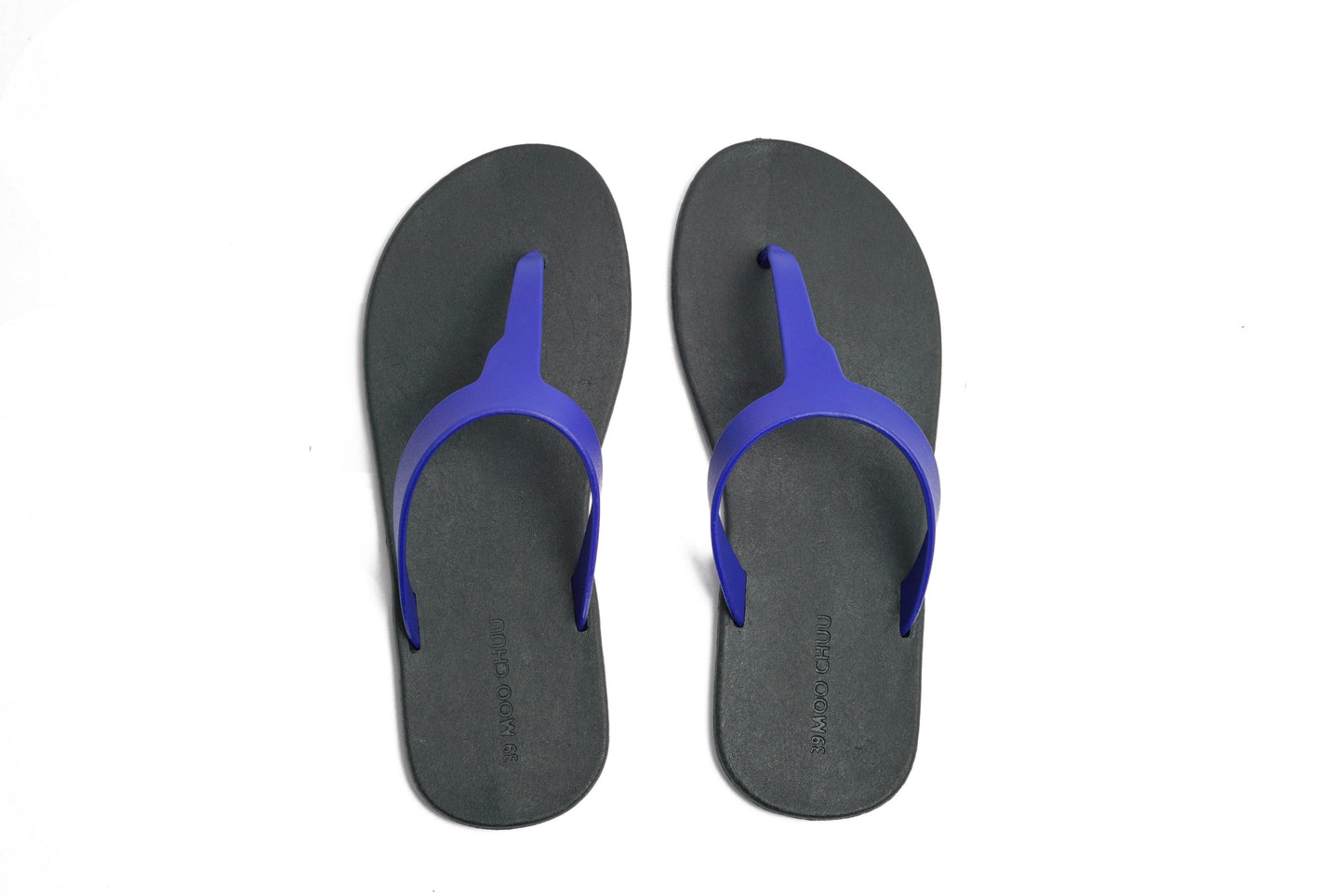 THONGS SEMELLE NOIR ET LANIÈRE BLEU