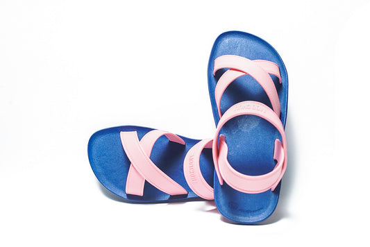 CROSS PLUS SEMELLE BLEU ET LANIÈRE ROSE CLAIR