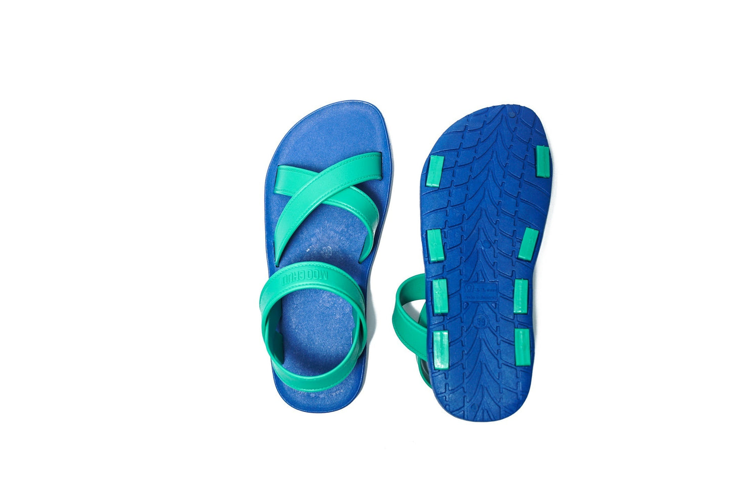 CROSS PLUS SEMELLE BLEU ET LANIÈRE VERTE