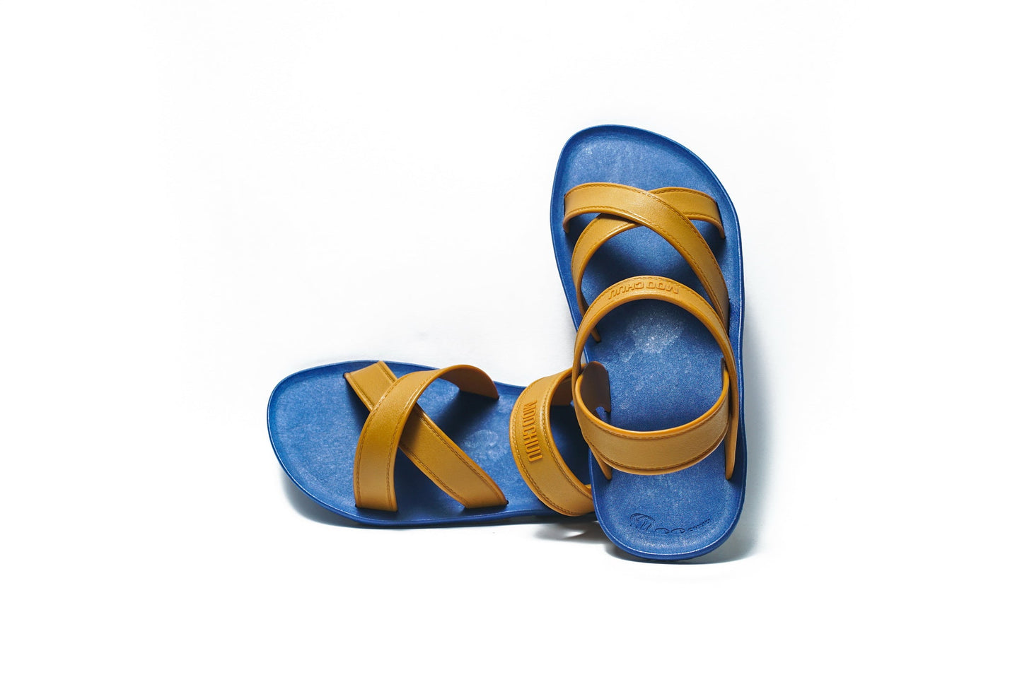 CROSS PLUS SEMELLE BLEU ET LANIÈRE CARAMEL