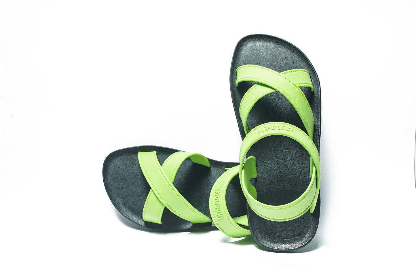 CROSS PLUS SEMELLE NOIR ET LANIÈRE CITRON VERT